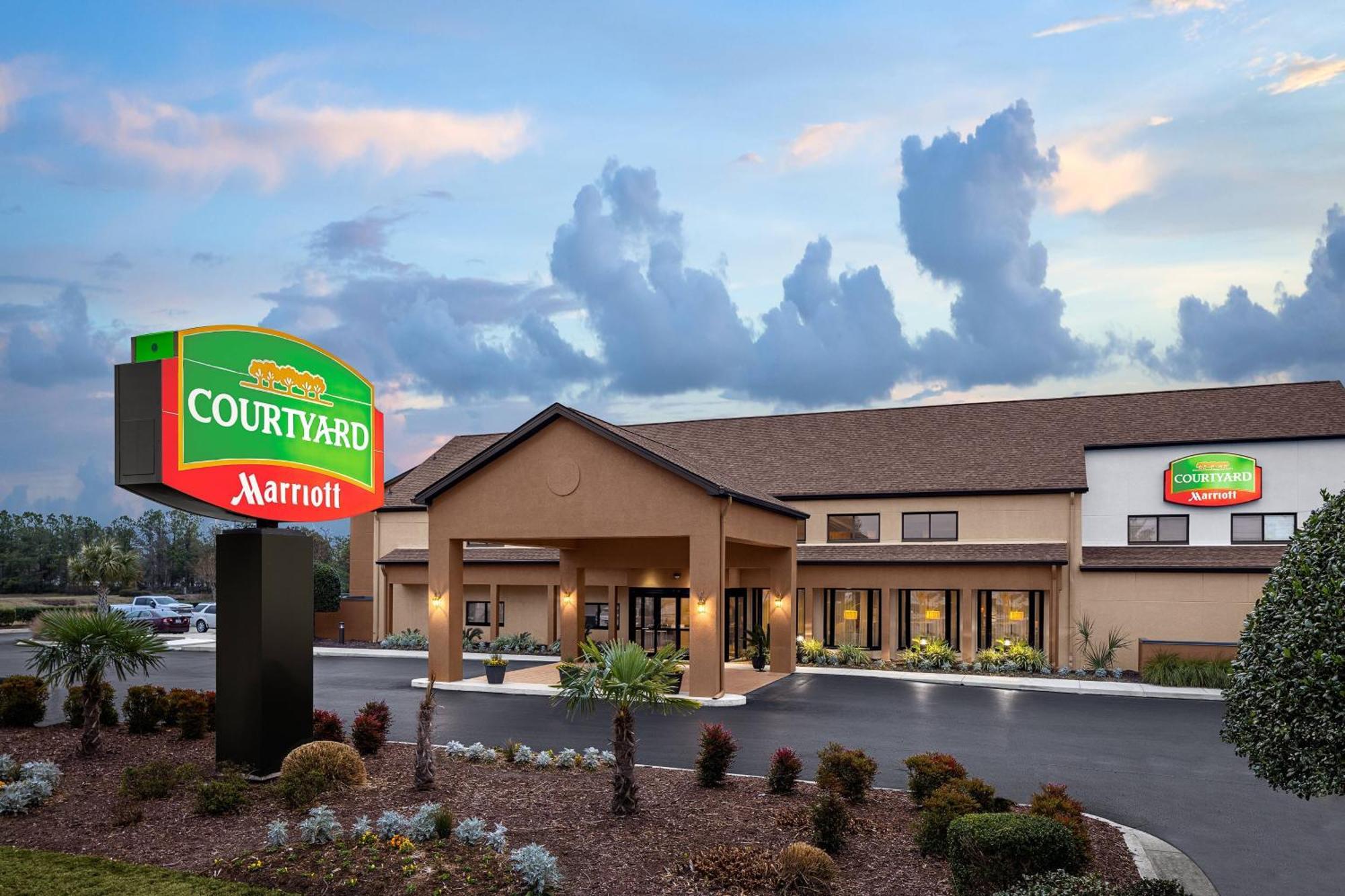 Courtyard By Marriott Wilmington/Wrightsville Beach Екстер'єр фото